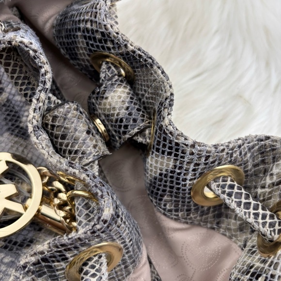 MICHAEL KORS Snake Print Shoulder Bag with Tassel Charm - Picture 7 of 12